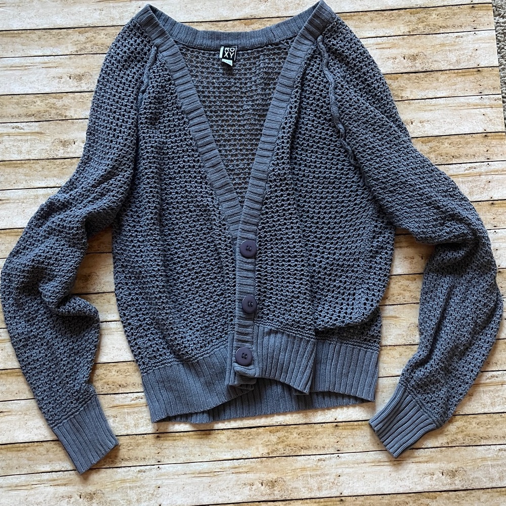 ROXY size small over throw. In great condition.